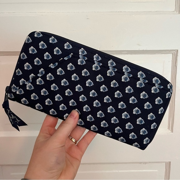Vera Bradley Handbags - Vera Bradley Travel Organizer Wallet Clutch Nantucket Navy